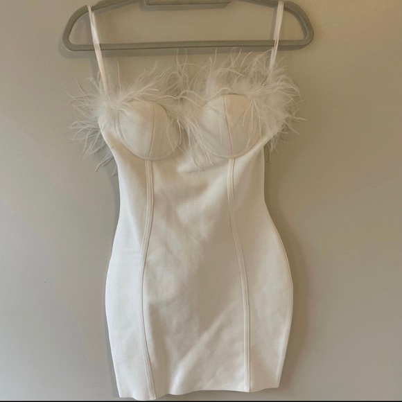 Revolve Brand Superdown Mini White Dress Small with Feather Detail - Picture 3 of 6